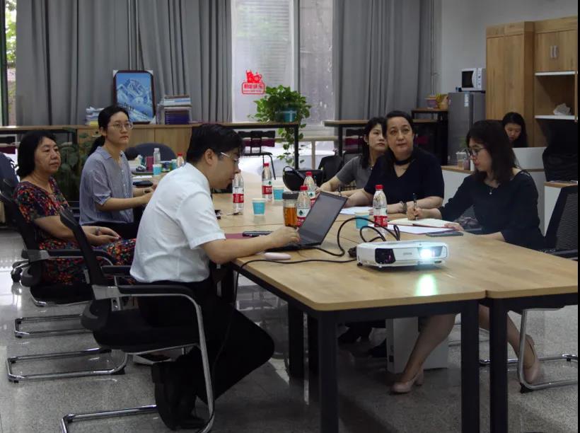eece516b4acd456b829bbdf6061f228e.jpg
